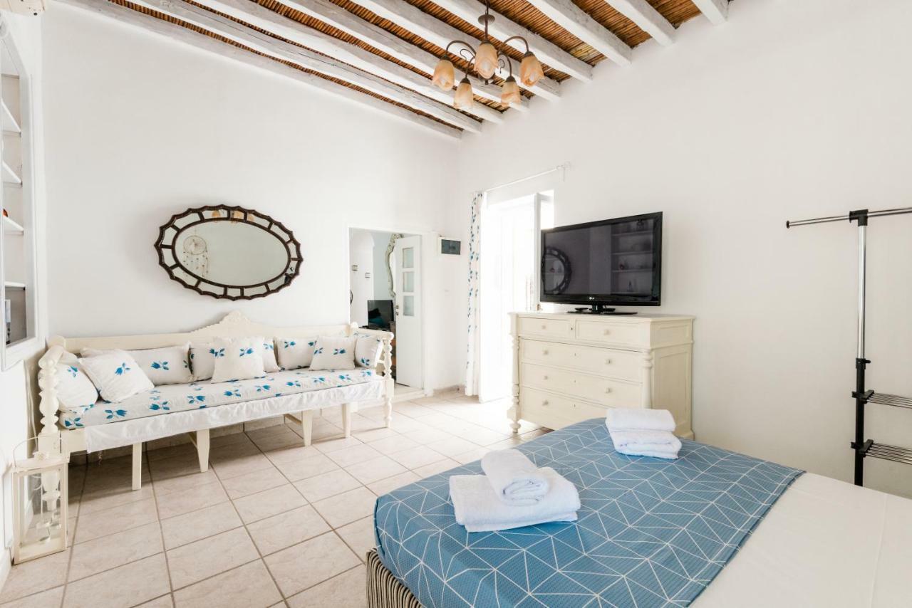 Gala Home Traditional House Galanado Bagian luar foto