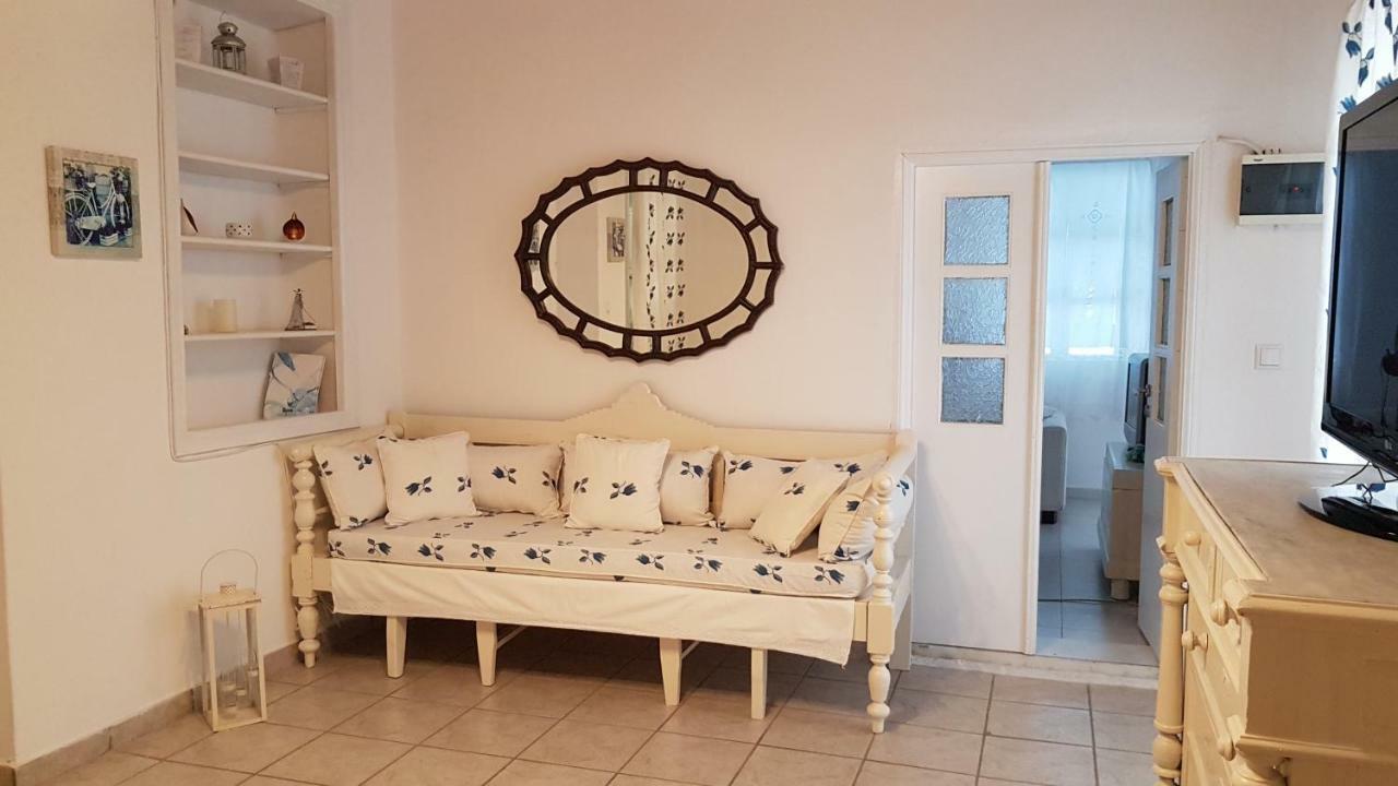 Gala Home Traditional House Galanado Bagian luar foto